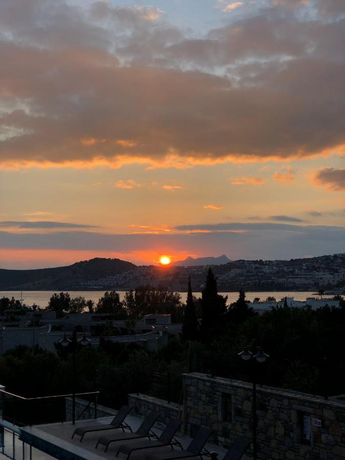 Lodos Suites & Rezidans Bodrum Bagian luar foto